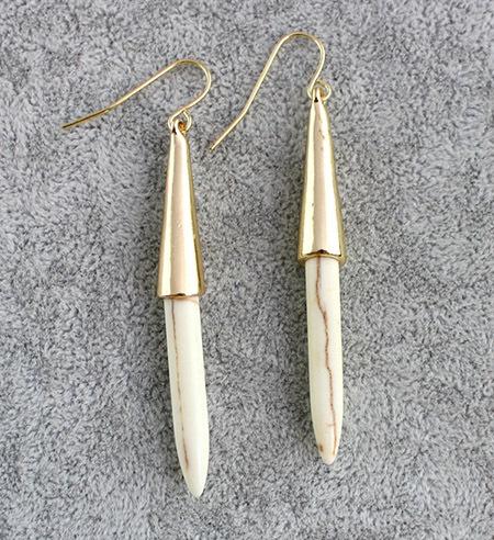 Artilady Vintage Stone Tassel Earrings